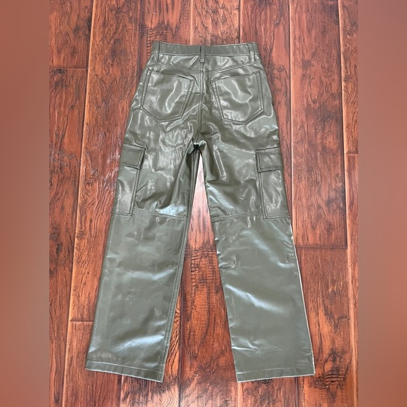 Abercrombie & Fitch 90s Relaxed Olive/Green Cargo Faux Leather Pants Y2K - Picture 10 of 11